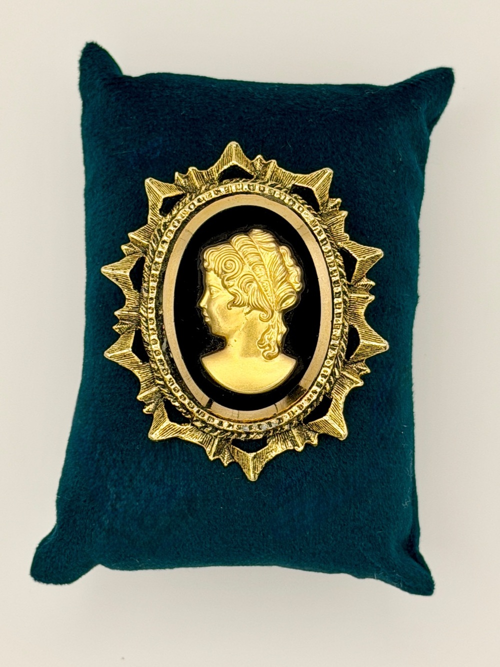 Vintage Dark Academia Gold Black Cameo Brooch Pendant Starburst Sunburst Frame